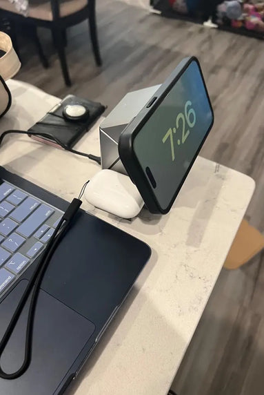 ZEEHOO CubeTrick X 3-in-1 Wireless Charging Station Customer Evaluation-1